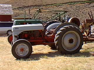 Ford 8N (Early Model) - Left Side View