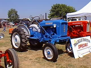Ford 2000 Offset Tractor