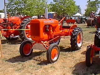 Antique Allis Chalmers Tractor Ac B Tractorshed Com