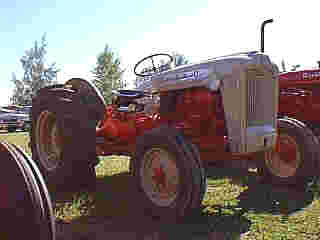 Ford 671 Select-O-Speed Tractor