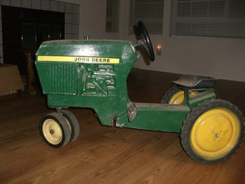 John Deere Pedal Tractors Antique
