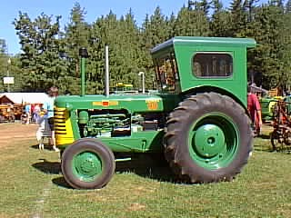 Oliver 99 Diesel Tractor