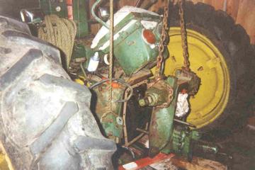 1949 John Deere B - Hydraulic Rebuild