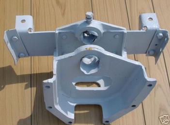 42 9N - Front Axle Mount 2