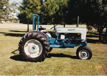 Identify ford 4000 tractor #10