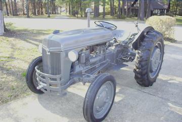 Early 1941 Ford 9N