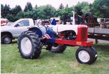Allis Chalmers WD (Red White & Blue)
