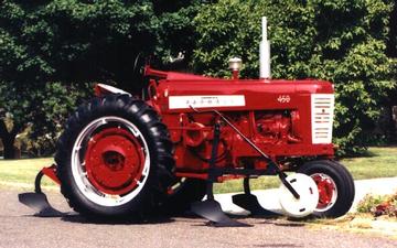1958 International Harvester Farmall 450