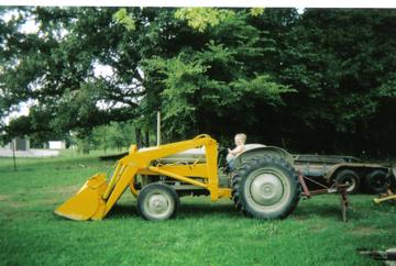 1953 Jubilee With Ford Loader