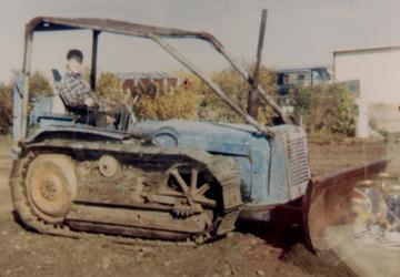 1956 Ford County Crawler