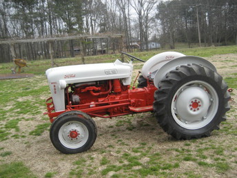 1956 Ford 600 series tractor #7