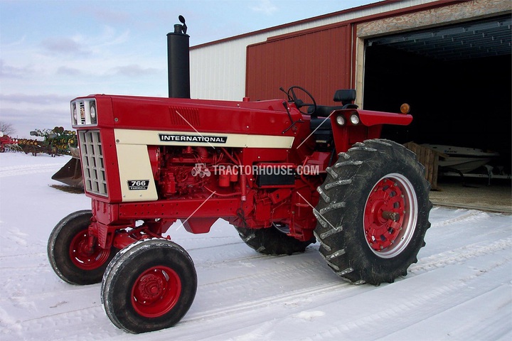 Farmall 766 Tractor