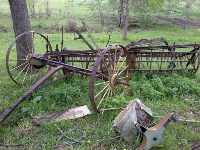 This Nebraska man has restored 27 John Deere antique 