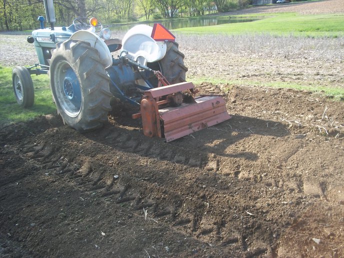 Ford 2000 and tiller - Tractor Talk Forum - Yesterday's ...