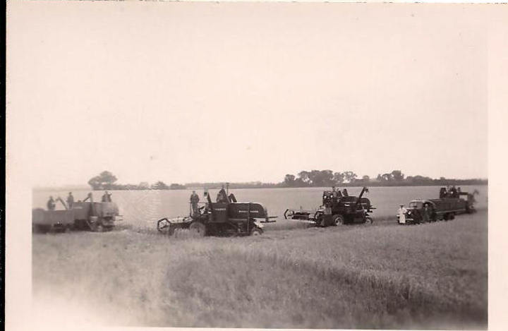 Re: 1944 Massey-Harris Harvest Brigade photo's