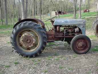 1946 Ford tractor #6