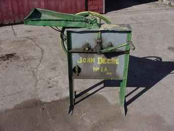 Sold;JD Model 1-A Corn Sheller