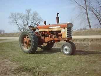 2 - 1962 Ih 560 Tractors